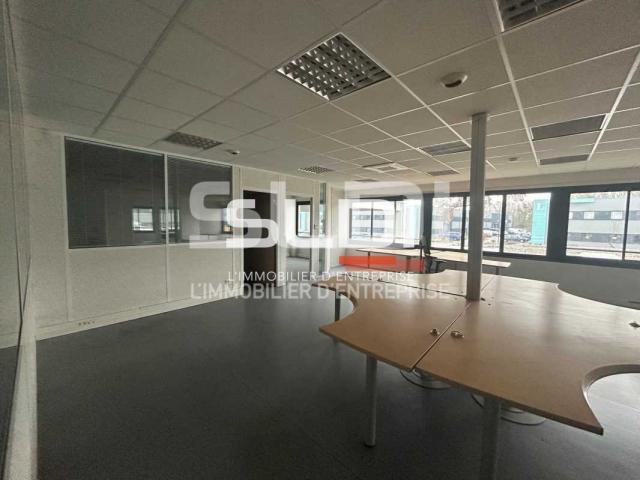 Bureaux A LOUER - GENAY - 335 m²