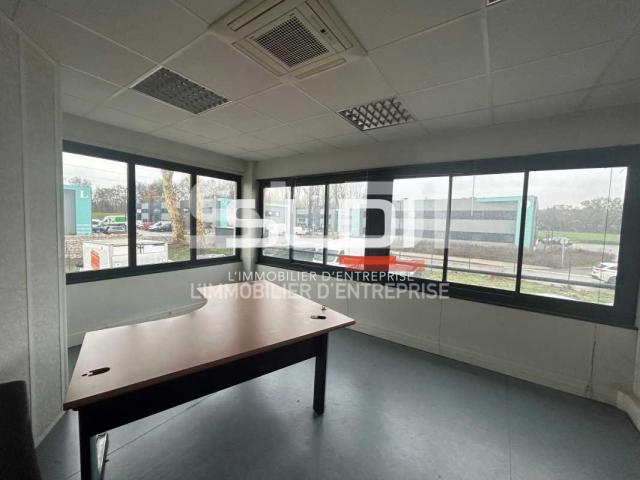 Bureaux A LOUER - GENAY - 335 m²