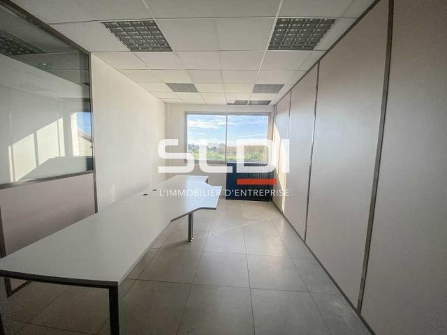 Bureaux A LOUER - SAINT MAURICE DE BEYNOST - 304 m²