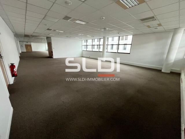 Bureaux A LOUER - LYON - 2 350 m²