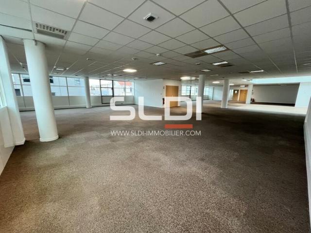 Bureaux A LOUER - LYON - 2 350 m²