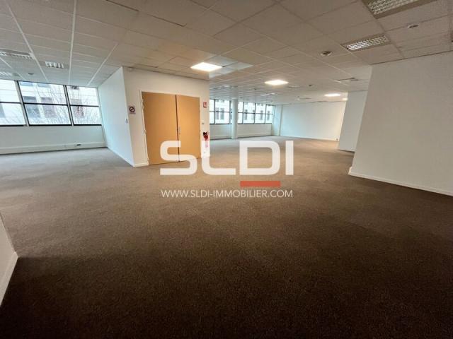Bureaux A LOUER - LYON - 2 350 m²
