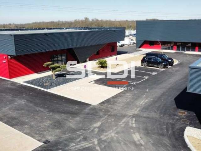 Locaux d'activités A LOUER - GRENAY - 485 m²