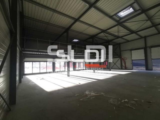 Locaux d'activités A LOUER - GRENAY - 485 m²