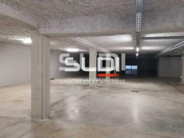 Bureaux A VENDRE OU A LOUER - VAULX MILIEU - 168 m²