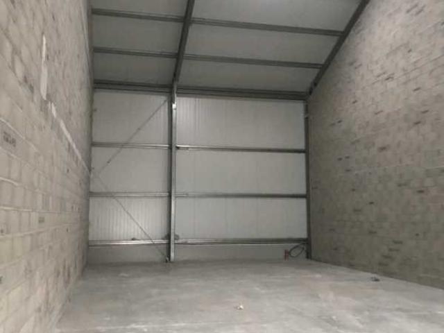 Locaux d'activités A LOUER - CHAVANOZ - 130 m²