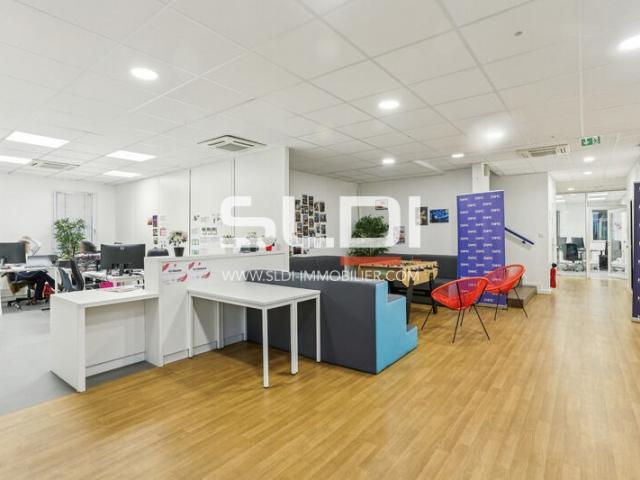 Bureaux A LOUER - LYON - 616 m²