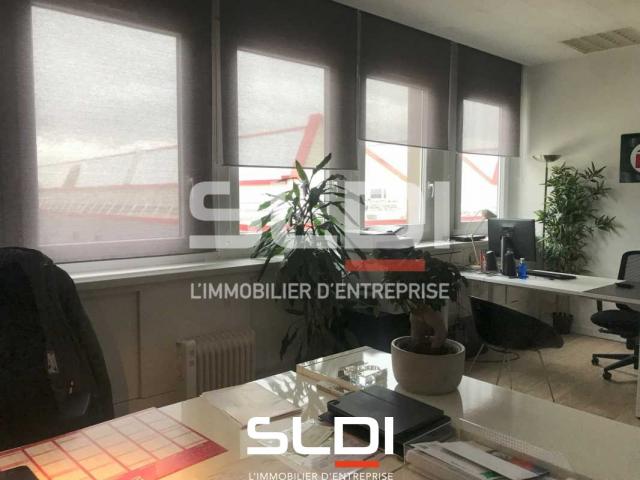 Bureaux A LOUER - DECINES CHARPIEU - 175 m²