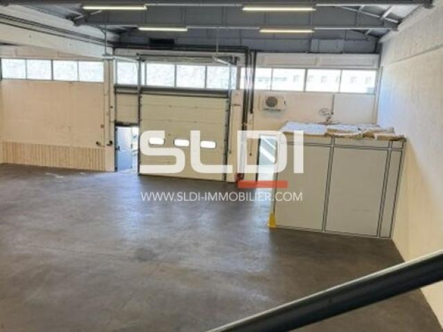 Locaux d'activités A LOUER - GENAY - 331 m²