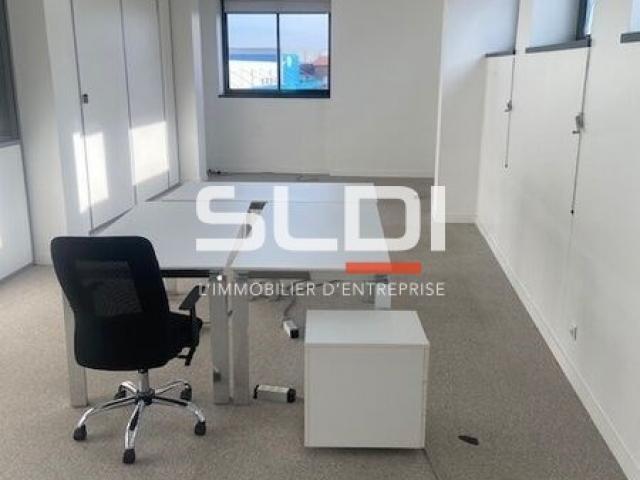 Bureaux A LOUER - VILLEURBANNE - 855 m²