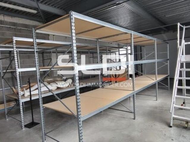 Locaux d'activités A VENDRE - MONTANAY - 133 m²