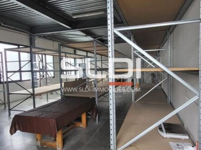 Locaux d'activités A VENDRE - MONTANAY - 133 m²