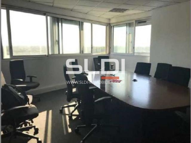 Bureaux A LOUER - CALUIRE ET CUIRE - 370 m²