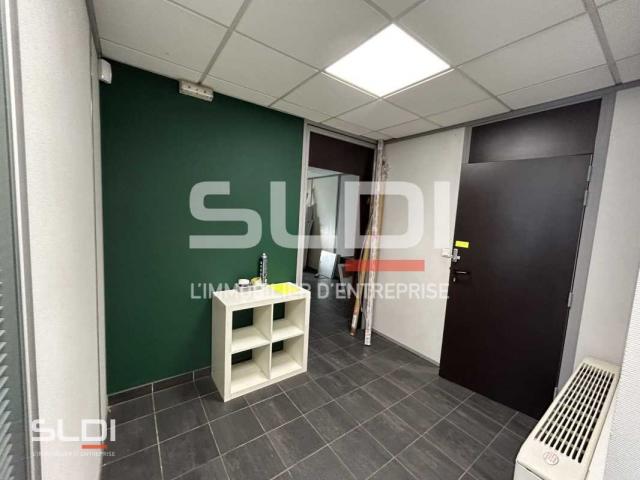 Bureaux A LOUER - LIMAS - 603 m²