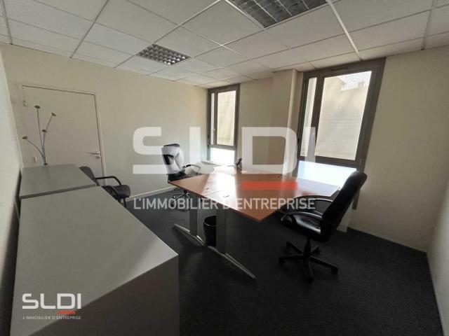 Bureaux A LOUER - LIMAS - 603 m²
