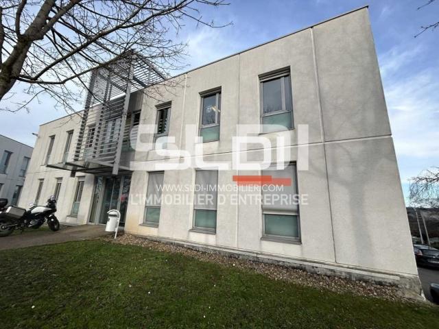 Bureaux A LOUER - LIMAS - 603 m²