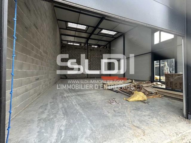 Locaux d'activités A VENDRE - TREVOUX - 150 m²