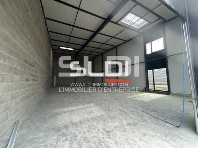Locaux d'activités A VENDRE - TREVOUX - 150 m²