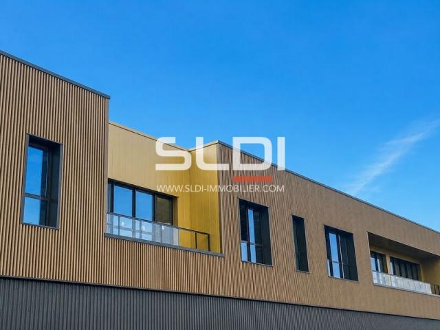 Locaux d'activités A LOUER - LA BOISSE - 2 276 m²