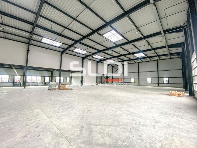 Locaux d'activités A LOUER - LA BOISSE - 7 369 m²