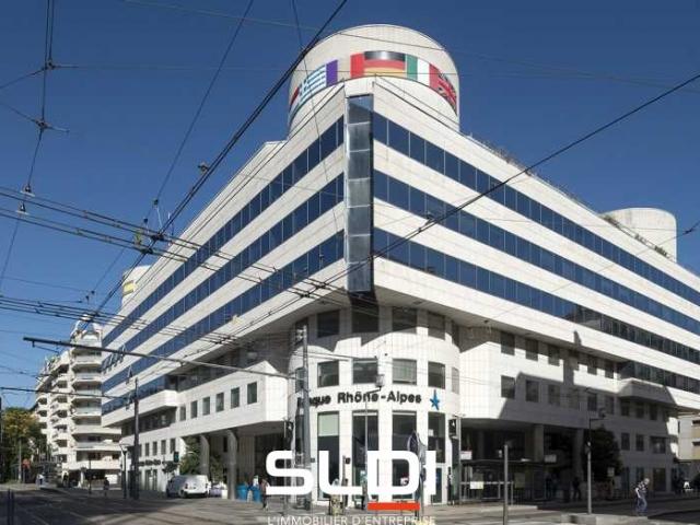 Commerces A VENDRE - LYON - 248 m²