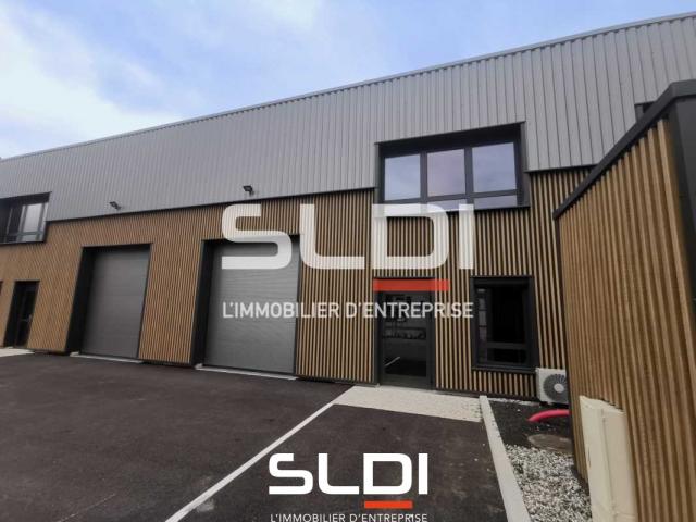 Locaux d'activités A VENDRE OU A LOUER - BOURGOIN JALLIEU - 231 m²