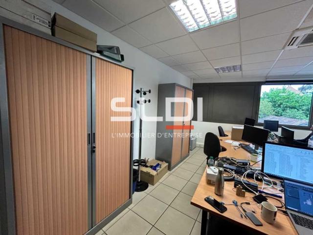 Bureaux A VENDRE - LIMAS - 133 m²