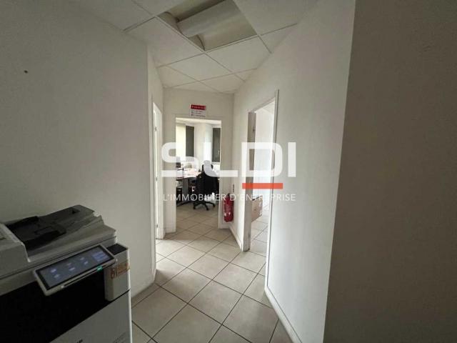 Bureaux A VENDRE - LIMAS - 133 m²