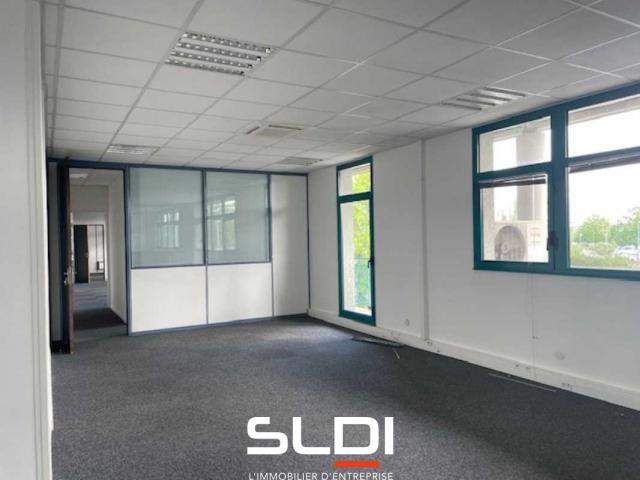 Bureaux A VENDRE - BRON - 152 m²