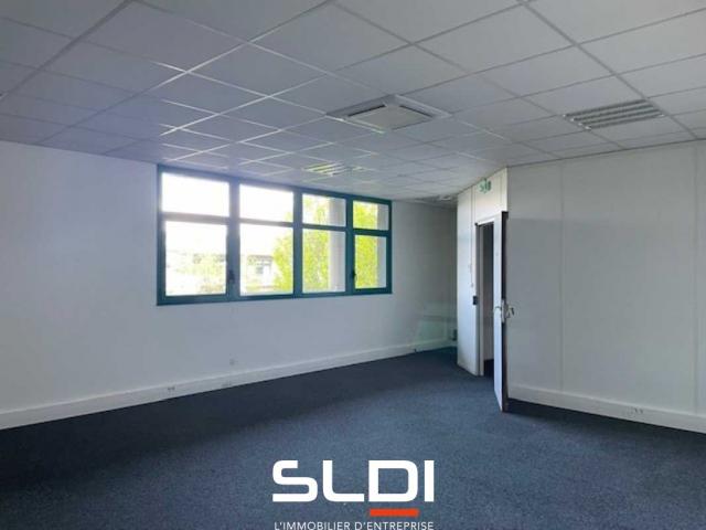Bureaux A VENDRE - BRON - 152 m²