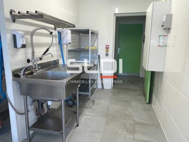 Locaux d'activités A LOUER - VILLEURBANNE - 40 m²