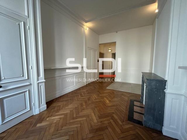 Bureaux A VENDRE - LYON - 150 m²