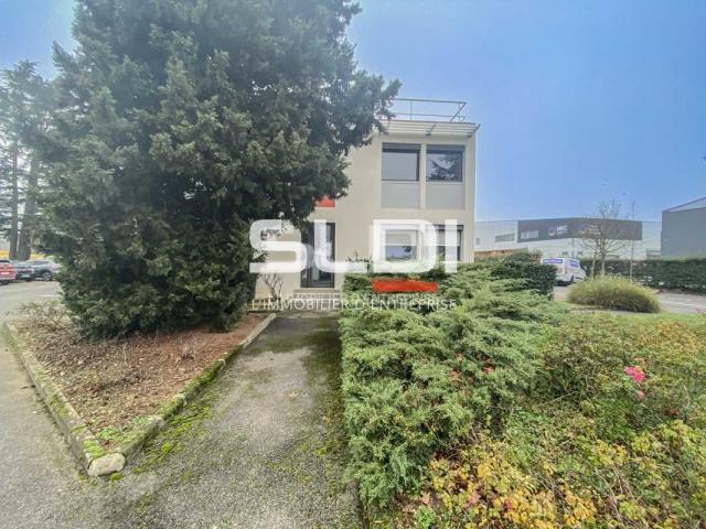 Bureaux A LOUER - RILLIEUX LA PAPE - 111 m²