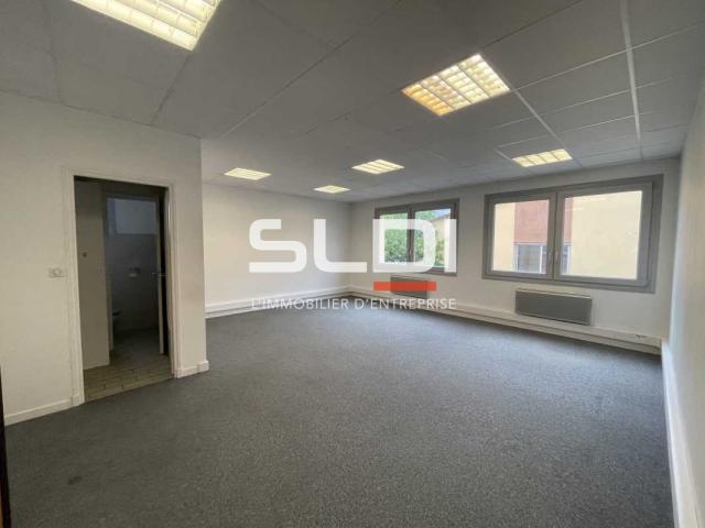 Bureaux A LOUER - GENAS - 193 m²