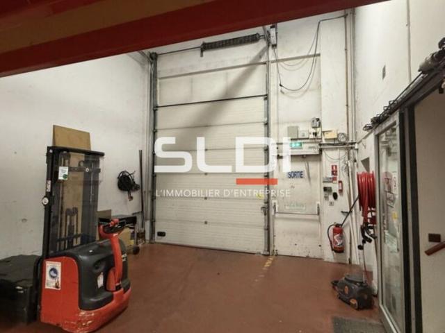 Locaux d'activités A LOUER - LYON - 1 034 m²