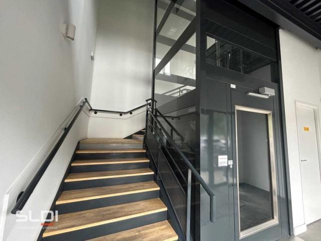 Bureaux A LOUER - MARCILLY D'AZERGUES - 181 m²