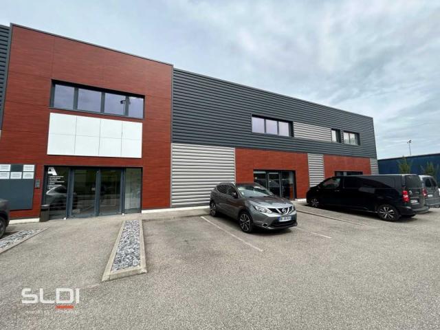 Bureaux A LOUER - MARCILLY D'AZERGUES - 181 m²