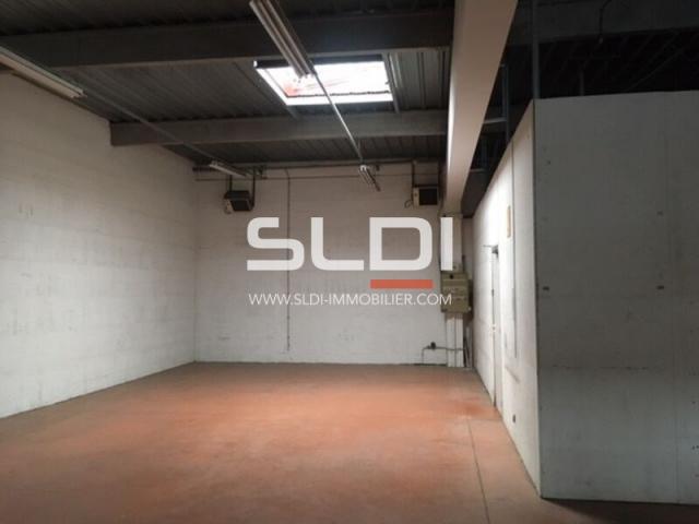 Locaux d'activités A LOUER - VILLEURBANNE - 385 m²