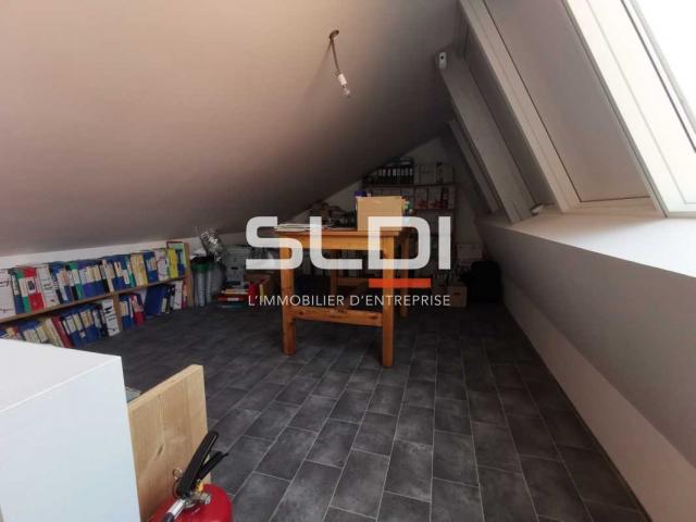 Locaux d'activités A VENDRE - BOURGOIN JALLIEU - 630 m²