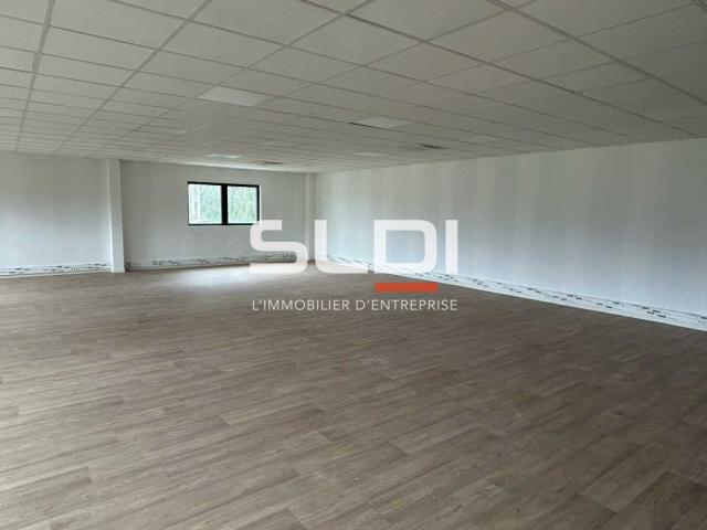 Bureaux A LOUER - GENAY - 186 m²