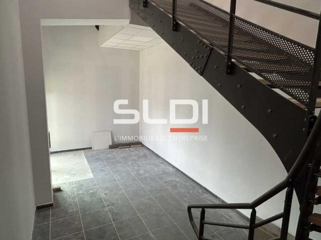 Bureaux A LOUER - GENAY - 186 m²