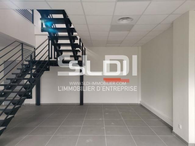 Locaux d'activités A VENDRE - BOURGOIN JALLIEU - 218 m²