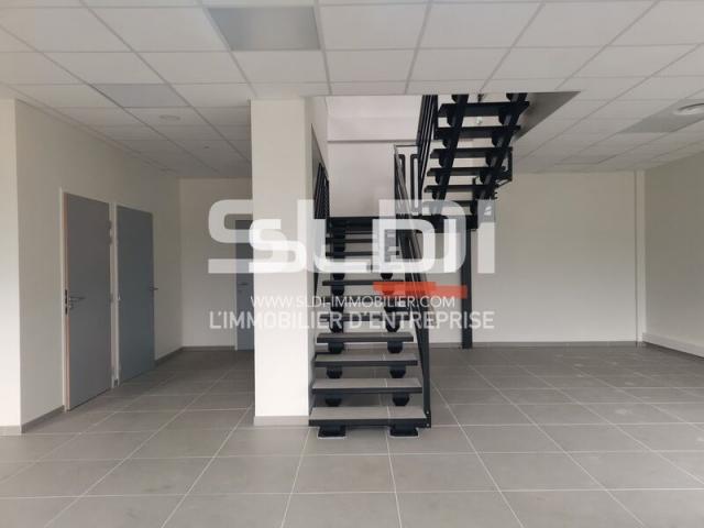 Locaux d'activités A VENDRE - BOURGOIN JALLIEU - 218 m²