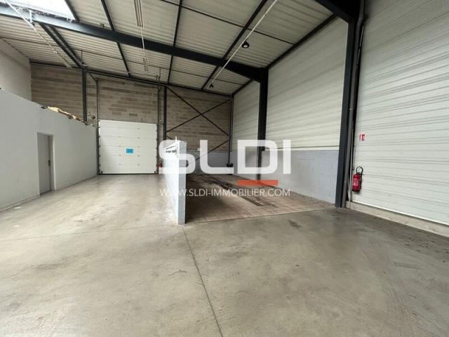 Locaux d'activités A LOUER - NEUVILLE SUR SAONE - 507 m²