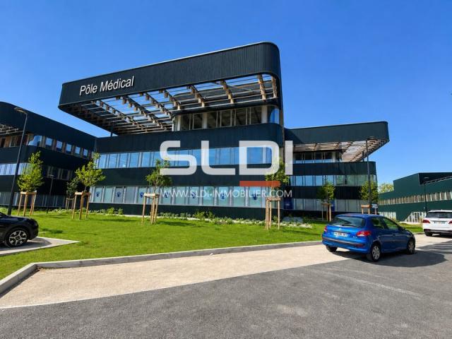Bureaux A VENDRE - BEYNOST - 5 669 m²