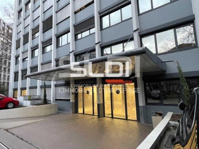 Bureaux A LOUER - VILLEURBANNE - 139 m²