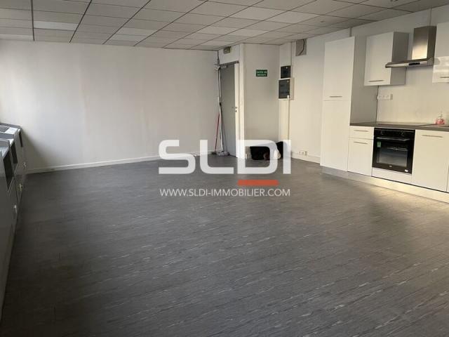 Bureaux A LOUER - VILLEURBANNE - 139 m²