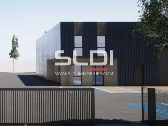 Locaux d'activités A VENDRE OU A LOUER - MACON - 2 777 m²