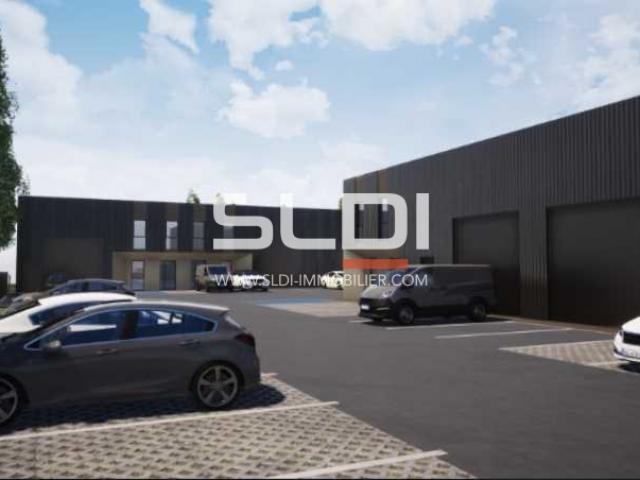 Locaux d'activités A VENDRE OU A LOUER - MACON - 2 777 m²