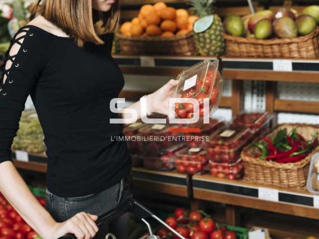 Commerces A LOUER - LYON - 178 m²